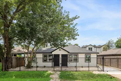 306 E 40th 1/2 Street, Houston, TX 77018 - Photo 1