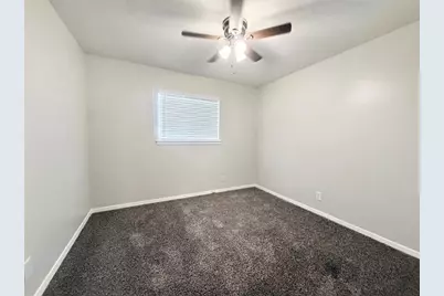 201 S Kaysie Street #3, Angleton, TX 77515 - Photo 15