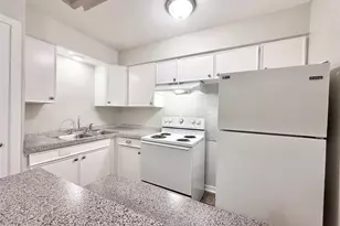 201 S Kaysie St, Angleton, TX 77515 - Photo 7