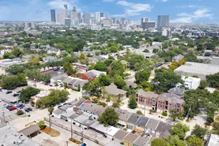 3934 Roseland St, Houston, TX 77006 - Photo 31