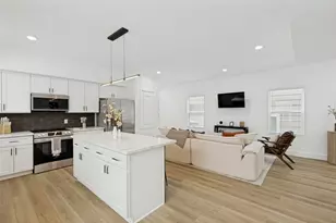 801 E 32nd 1/2 St, Houston, TX 77022 - Photo 19