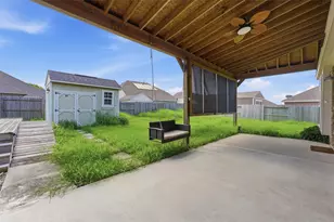9518 Franklin Dr, Mont Belvieu, TX 77523 - Photo 25
