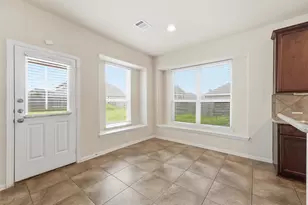 9518 Franklin Dr, Mont Belvieu, TX 77523 - Photo 9