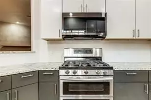 1318 Peden St, Houston, TX 77006 - Photo 9