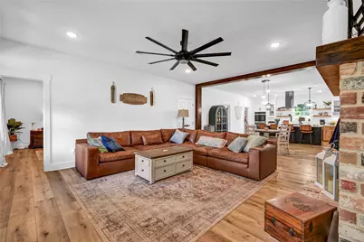 229 Montclaire Drive, West Columbia, TX 77486 - Photo 7