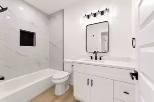 9210 Caddo Rd, Houston, TX 77078 - Photo 7