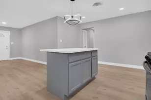 1930 Ave P, Huntsville, TX 77340 - Photo 7