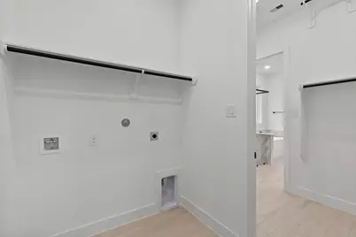 14810 Buffalo Head Street, Mont Belvieu, TX 77523 - Photo 29