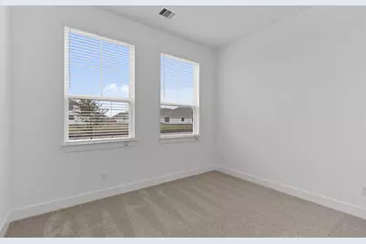 14810 Buffalo Head Street, Mont Belvieu, TX 77523 - Photo 5