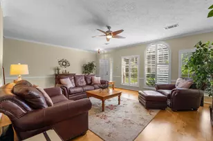 2242 Gemini St, Houston, TX 77058 - Photo 7