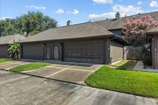 2242 Gemini St, Houston, TX 77058 - Photo 31