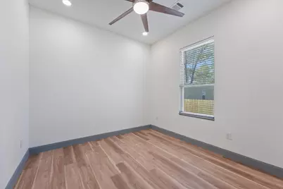 200 Canary Street, Point Blank, TX 77364 - Photo 15