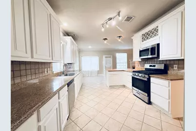 16927 Tower Ridge, Friendswood, TX 77546 - Photo 7