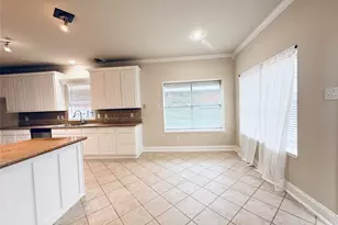 16927 Tower Ridge, Friendswood, TX 77546 - Photo 11