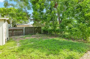 4618 Ave R 1/2, Galveston, TX 77551 - Photo 27