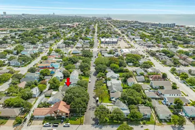 4618 Avenue R 1/2, Galveston, TX 77551 - Photo 5