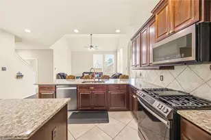 17206 Upper Ridge Ln, Humble, TX 77346 - Photo 9