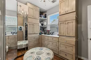 13606 Treebank Ln, Houston, TX 77070 - Photo 9