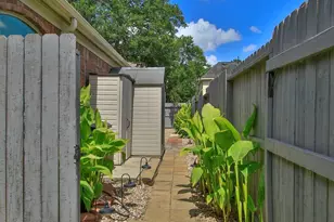 13606 Treebank Ln, Houston, TX 77070 - Photo 39