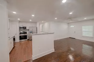 5703 Belmark St, Houston, TX 77033 - Photo 7