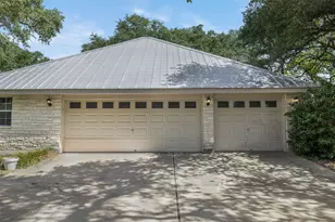 203 Oak Cluster Dr, Columbus, TX 78934 - Photo 31