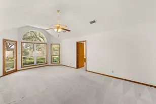 203 Oak Cluster Dr, Columbus, TX 78934 - Photo 13