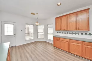 4423 Tree Line Dr, Pasadena, TX 77505 - Photo 17
