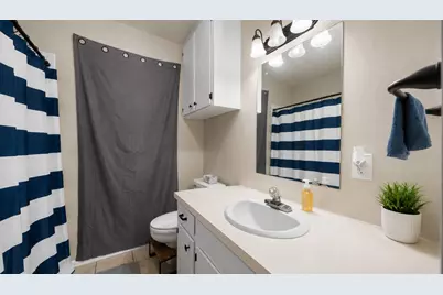 2015 Lee Street, Brenham, TX 77833 - Photo 7