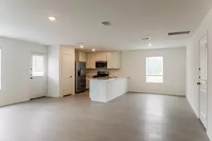 2084 Cedar Way Dr, Conroe, TX 77301 - Photo 5