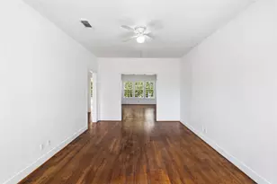 2218 Arbor St, Houston, TX 77004 - Photo 7
