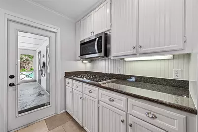 4807 Denver Drive, Galveston, TX 77551 - Photo 15