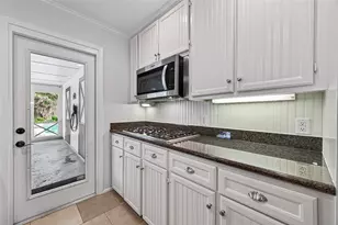 4807 Denver Dr, Galveston, TX 77551 - Photo 15
