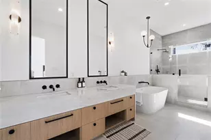 304 E 35th St, Houston, TX 77018 - Photo 33