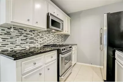 934 E Heights Hollow Lane, Houston, TX 77007 - Photo 9