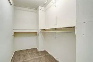 934 E Heights Hollow Ln, Houston, TX 77007 - Photo 13