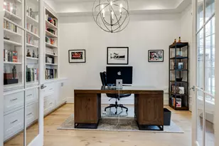 1918 Woodhead St, Houston, TX 77019 - Photo 13