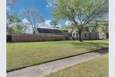 813 W Grove Avenue, Lufkin, TX 75904 - Photo 3