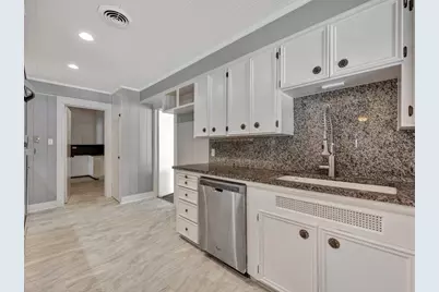 813 W Grove Avenue, Lufkin, TX 75904 - Photo 17