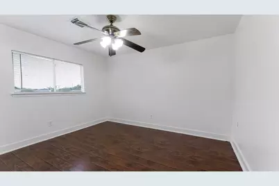 3818 W Traditions Boulevard, Houston, TX 77082 - Photo 13