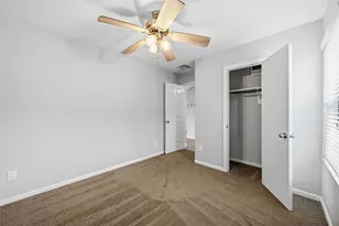 8002 W Red Oak Ln, Texas City, TX 77591 - Photo 25