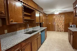 7325 Ley Rd, Houston, TX 77028 - Photo 11