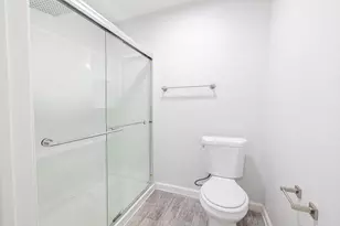 11915 Greenmesa Dr, Houston, TX 77044 - Photo 17