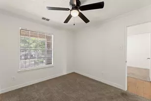 11430 Weathering Oaks Dr, Houston, TX 77066 - Photo 25