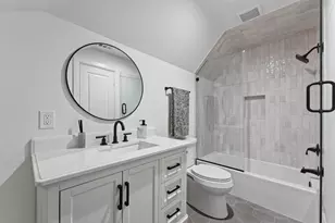 8213 Cabernet Ln, Houston, TX 77055 - Photo 31