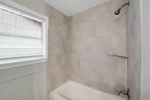 8606 Greiner Dr, Houston, TX 77080 - Photo 13