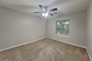 719 Fernglade Dr, Richmond, TX 77406 - Photo 11