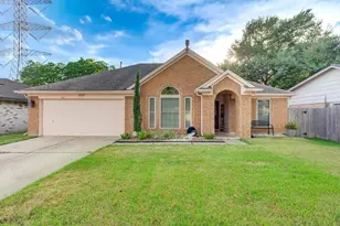 11507 Stone Bridge Dr, Houston, TX 77064 - Photo 1