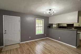 1205 Thompson St, Bryan, TX 77803 - Photo 3