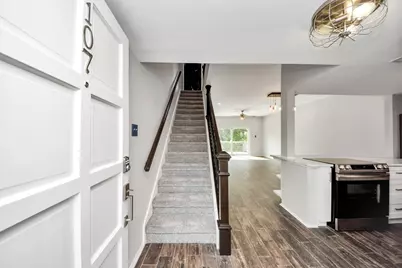 1801 Stoney Brook Drive #107, Houston, TX 77063 - Photo 5