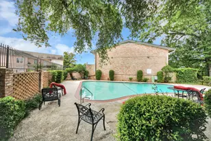1801 Stoney Brook Dr, Houston, TX 77063 - Photo 33